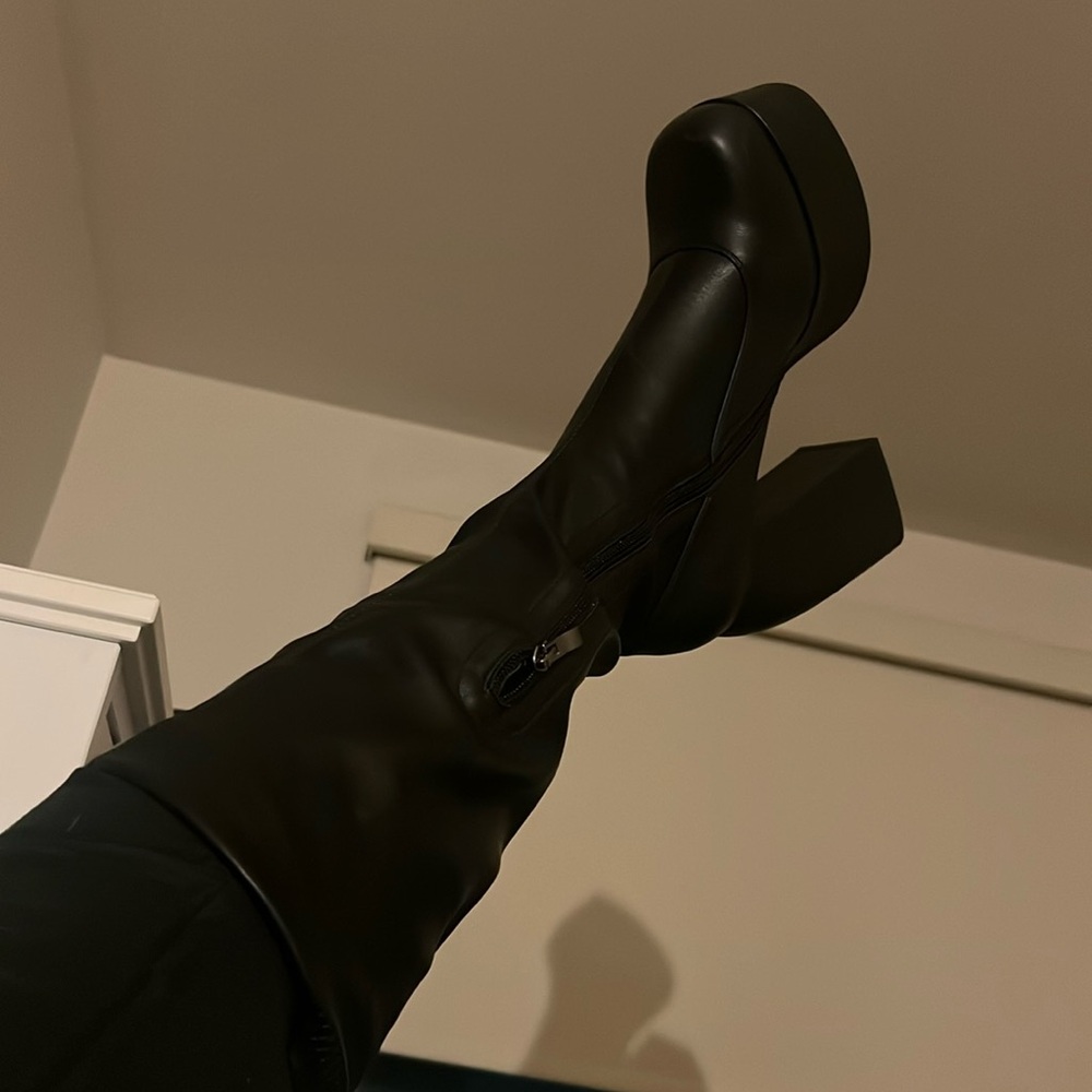 Black Platform Boot - image 3